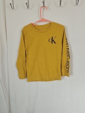 Calvin Klein Jeans Kids Long Sleeve Logo Tee in Mustard